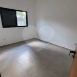 Casa Térrea à venda com 3 quartos, sendo 1 suíte,  em Pedra Vermelha (terra Preta), Mairiporã, SP
