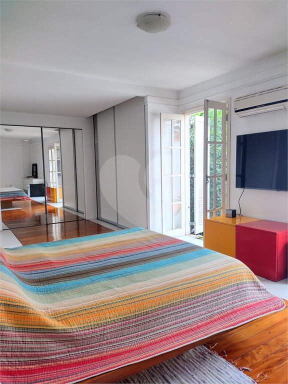 Sobrado à venda com 3 quartos, sendo 1 suíte, em Jardim São Paulo(zona Norte), São Paulo, SP