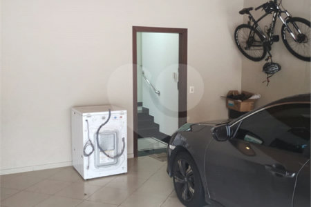 Casa à venda com 5 quartos, sendo 4 suítes, no condomínio Santa Teresa, Jundiaí - SP