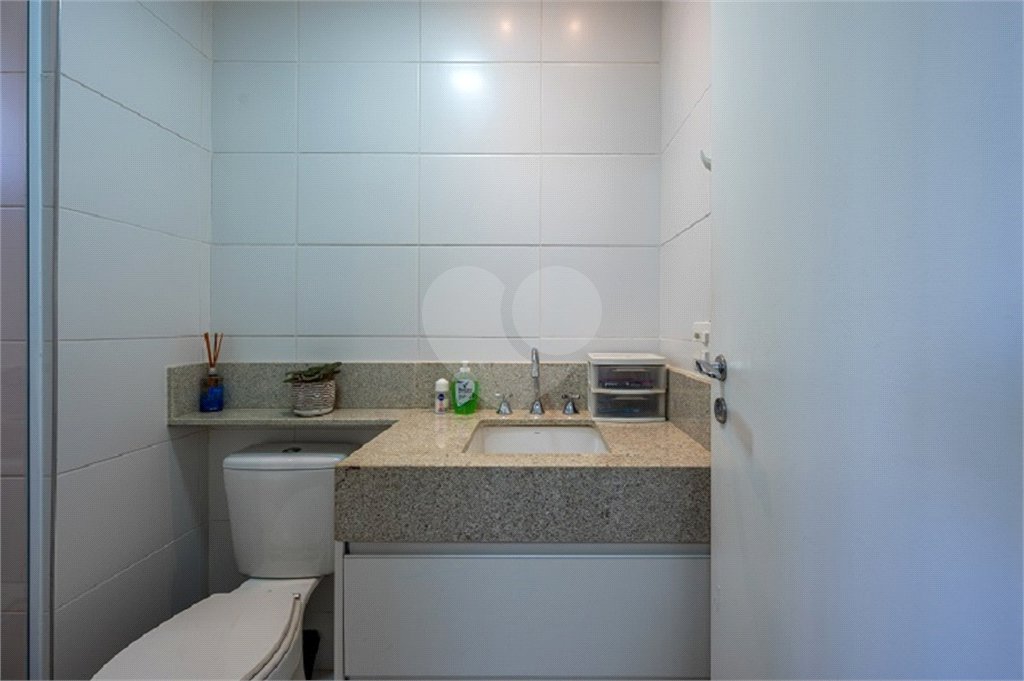 Apartamento à venda com 3 suítes em Jardim Caboré, São Paulo, SP