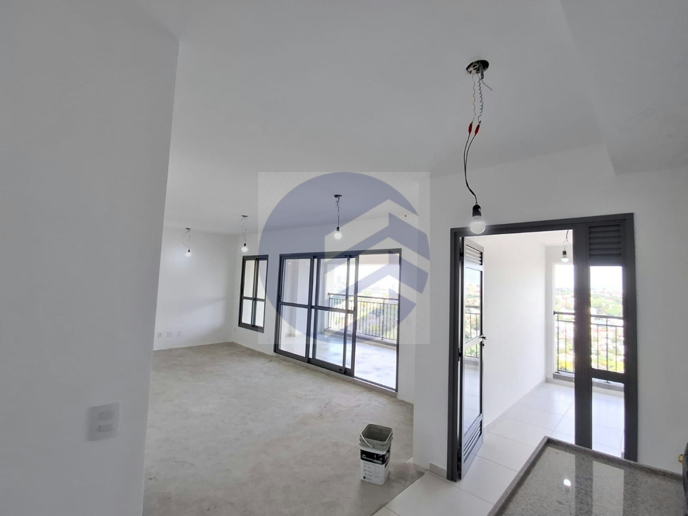 Apartamento à venda com 2 quartos, sendo 2 suítes, em Vila Pirajussara, São Paulo - SP