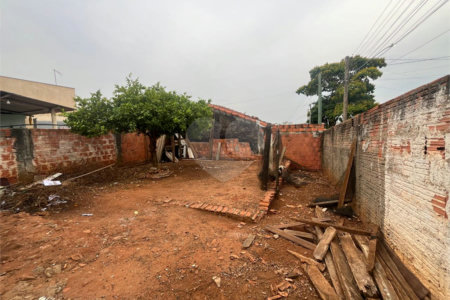 Casa à venda com 1 quarto em Vila Camarão, Itapetininga, SP