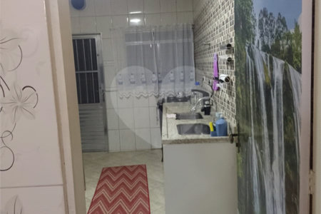 Casa à venda com 2 quartos em Parque Industrial, São Paulo, SP