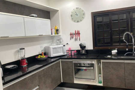 Casa à venda com 3 quartos, sendo 2 suítes, no condomínio : Conjunto Residencial Itaguaçu, São Paulo - SP