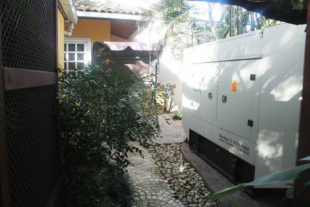Casa à venda ou para alugar com 5 suítes no condomínio Arataca, São Paulo - SP