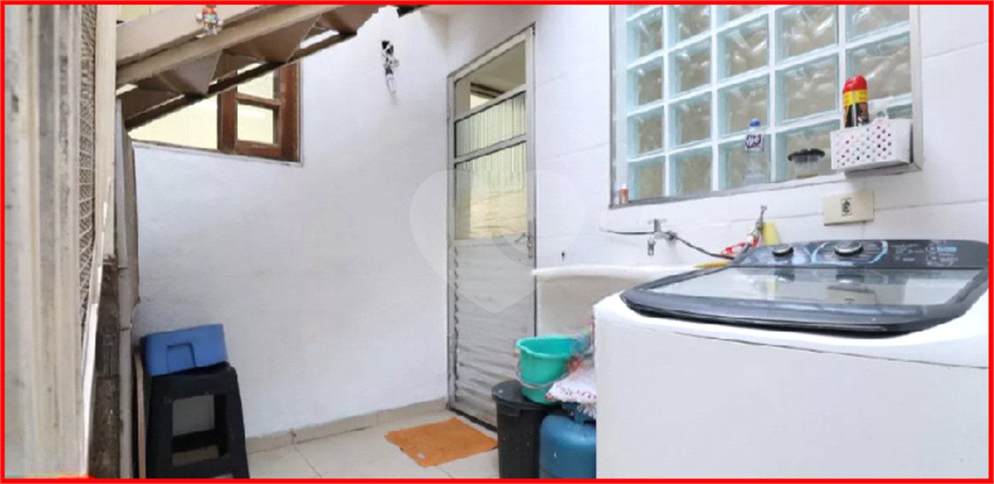 Sobrado à venda com 2 quartos, sendo 1 suíte,  em Água Branca, São Paulo, SP