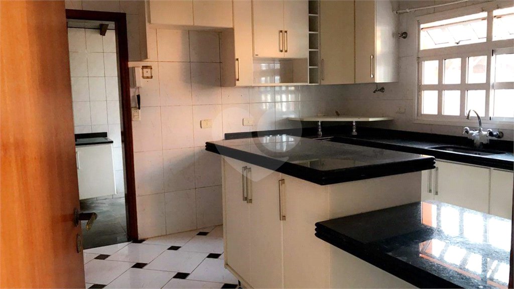 Casa Térrea à venda com 3 quartos, sendo 2 suítes,  em Vila Avaí, Indaiatuba, SP