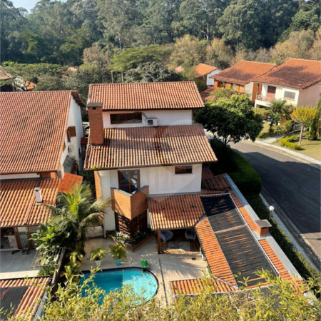 Casa à venda com 4 quartos, sendo 2 suítes, no condomínio Residencial Ypê Branco II, São Paulo - SP