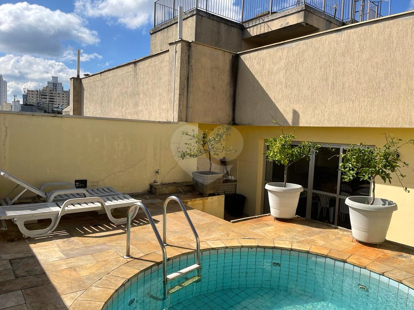 Cobertura à venda com 3 quartos, sendo 1 suíte,  em Vila Suzana, São Paulo, SP