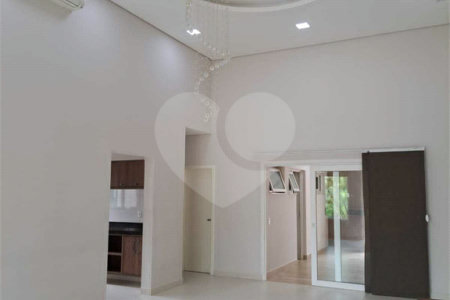 Casa à venda com 3 quartos, sendo 1 suíte, no condomínio Terra Nobre, Indaiatuba - SP