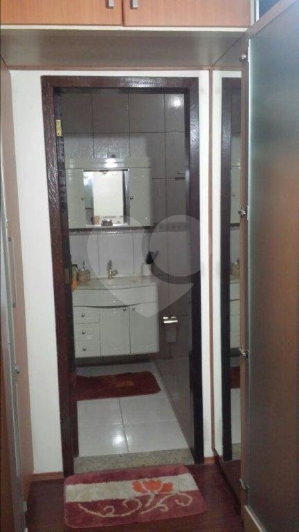 Casa à venda com 3 quartos, sendo 1 suíte, no condomínio Jardim das Pedras, São Paulo - SP