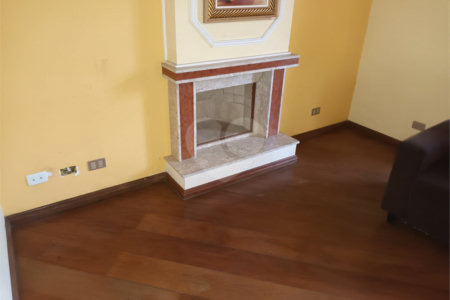 Casa à venda com 4 quartos, sendo 3 suítes, no condomínio Arujá 5, Arujá - SP