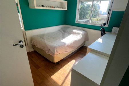 Apartamento à venda com 3 quartos, sendo 2 suítes, em Vila Mariana, São Paulo, SP
