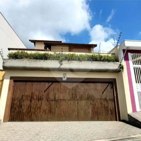 Sobrado à venda com 3 suítes no Centro, Osasco, SP