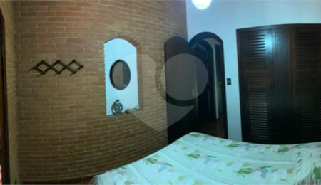 Casa à venda com 3 quartos, sendo 1 suíte, no condomínio Chacarás Bela Vista, Mairiporã - SP