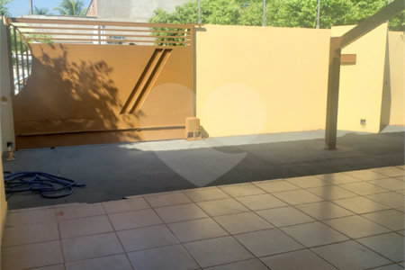 Casa à venda com 3 quartos em Parque São Carlos, Três Lagoas, MS