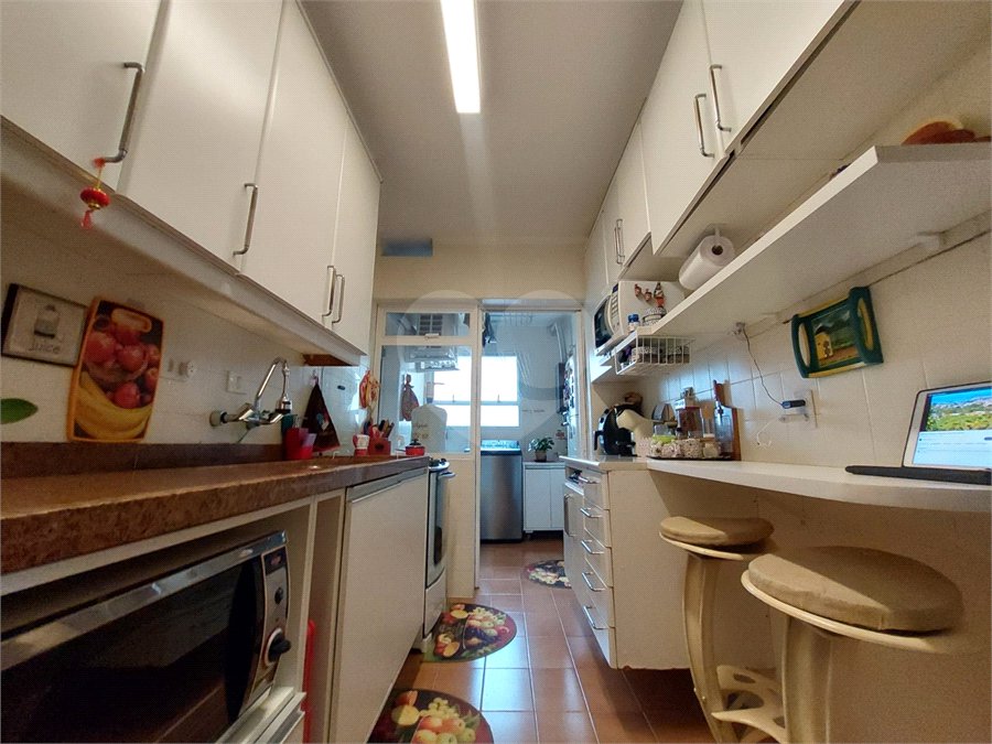 Apartamento à venda com 3 quartos, sendo 1 suíte, em Real Parque, São Paulo, SP