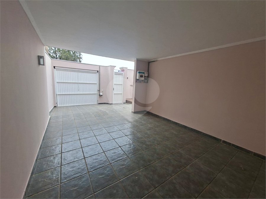 Casa à venda ou para alugar com 3 quartos, sendo 1 suíte, em Vila Aparecida, Itapetininga, SP