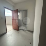 Casa à venda com 2 quartos, sendo 1 suíte, no condomínio Maracujas, São Paulo - SP