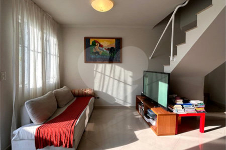 Casa à venda com 3 quartos, sendo 1 suíte, em Jardim Pinheiros, São Paulo, SP