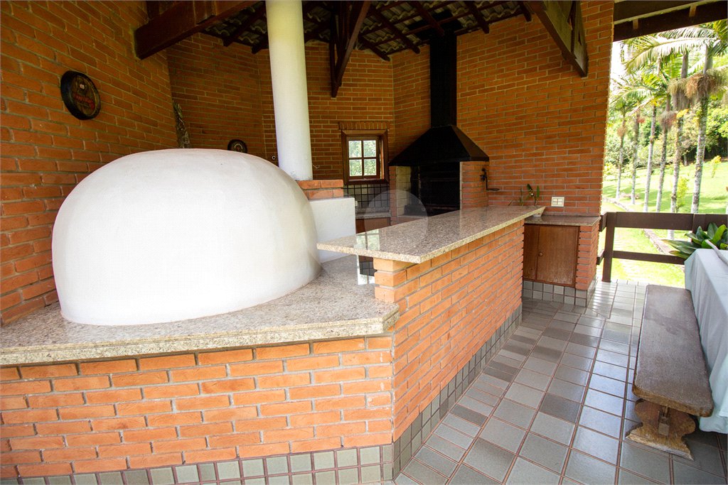 Chácara à venda com 3 suítes em Pavão (canguera), São Roque, SP