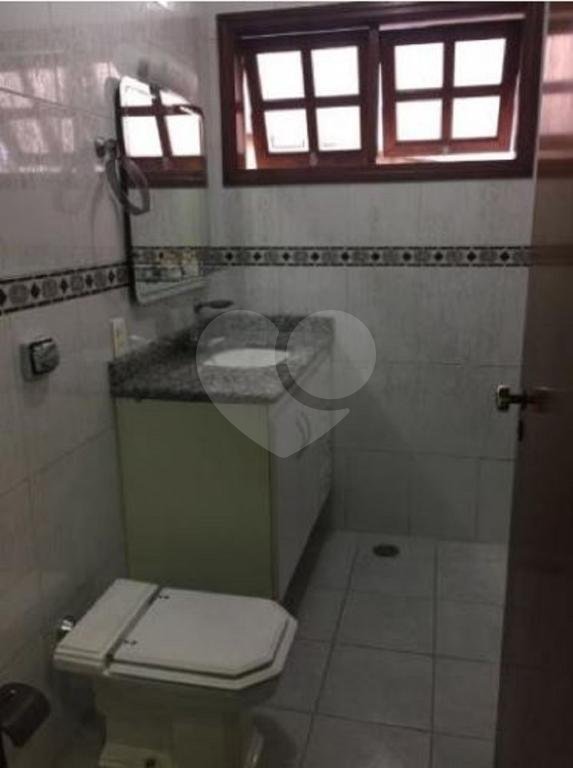 Sobrado à venda com 3 quartos, sendo 1 suíte, em Tremembé, São Paulo, SP