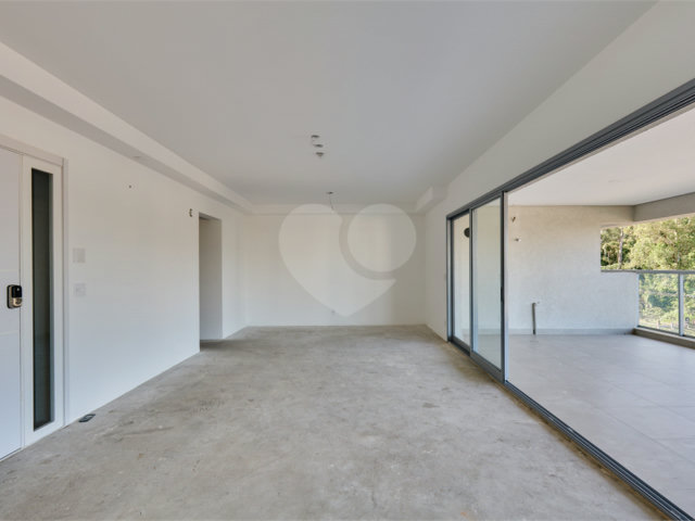 Apartamento à venda com 3 suítes em Jardim Marajoara, São Paulo, SP