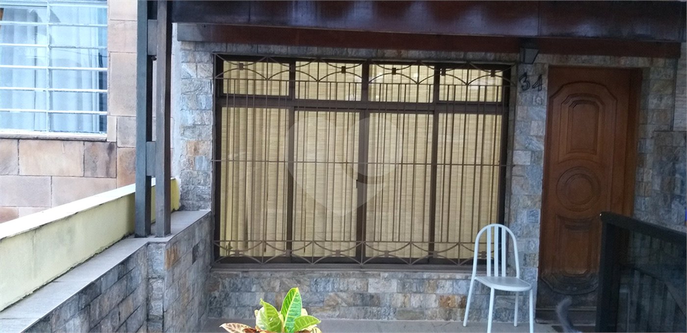 Sobrado à venda com 3 quartos em Vila Irmãos Arnoni, São Paulo, SP