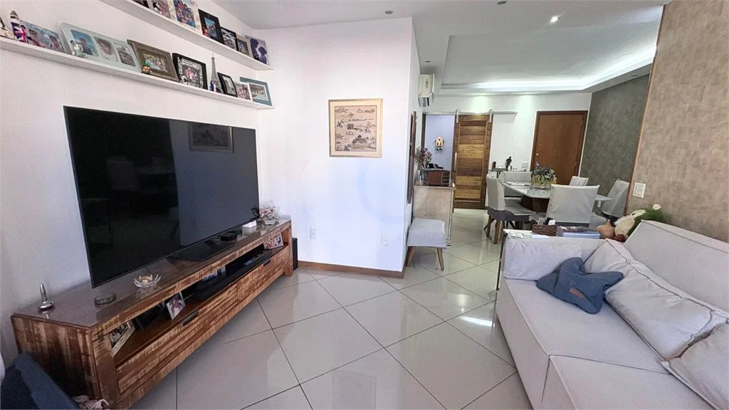 Apartamento à venda com 3 quartos, sendo 1 suíte,  em Tijuca, Rio de Janeiro, RJ