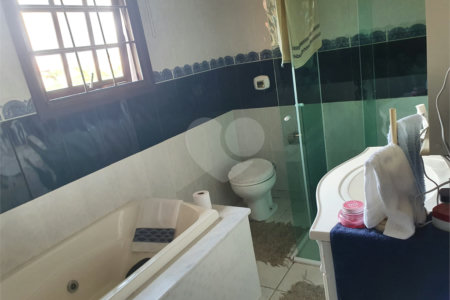 Casa à venda com 4 quartos, sendo 2 suítes,  em Mogi Moderno, Mogi das Cruzes, SP