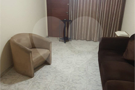 Sobrado à venda com 2 quartos em Jardim das Esmeraldas, São Paulo, SP
