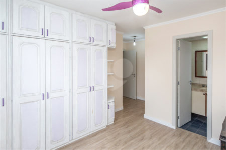 Apartamento à venda com 3 suítes em Alto da Boa Vista, São Paulo, SP