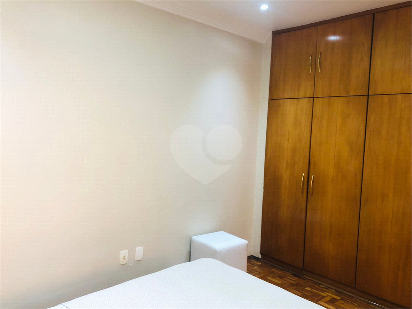 Casa Térrea à venda com 3 quartos, sendo 1 suíte,  em Vila Industrial, Mogi das Cruzes, SP