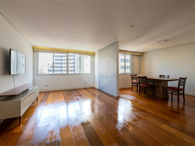 Apartamento à venda com 3 quartos, sendo 1 suíte,  em Paraíso, São Paulo, SP