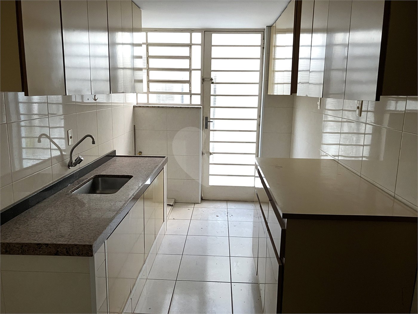 Casa Térrea à venda com 4 quartos, sendo 2 suítes, em Jardim Santa Rosália, Sorocaba, SP