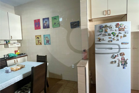 Casa Térrea à venda com 5 quartos, sendo 2 suítes, em Campo Grande, Rio de Janeiro, RJ