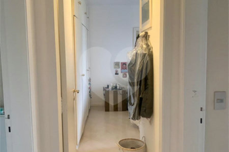 Apartamento à venda com 2 quartos, sendo 1 suíte,  em Real Parque, São Paulo, SP