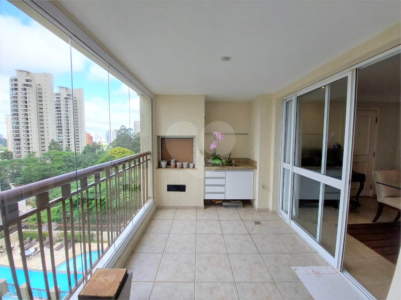 Apartamento à venda com 3 suítes em Paraíso do Morumbi, São Paulo, SP