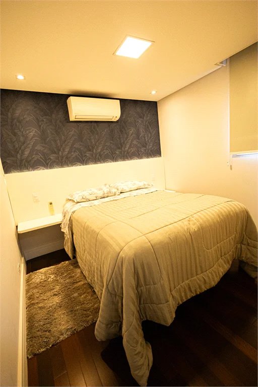 Apartamento à venda com 5 quartos, sendo 4 suítes, em Parque Reboucas, São Paulo, SP