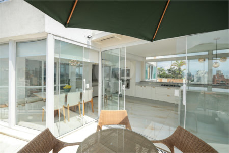 Apartamento à venda com 4 quartos, sendo 1 suíte,  em Vila Mariana, São Paulo, SP