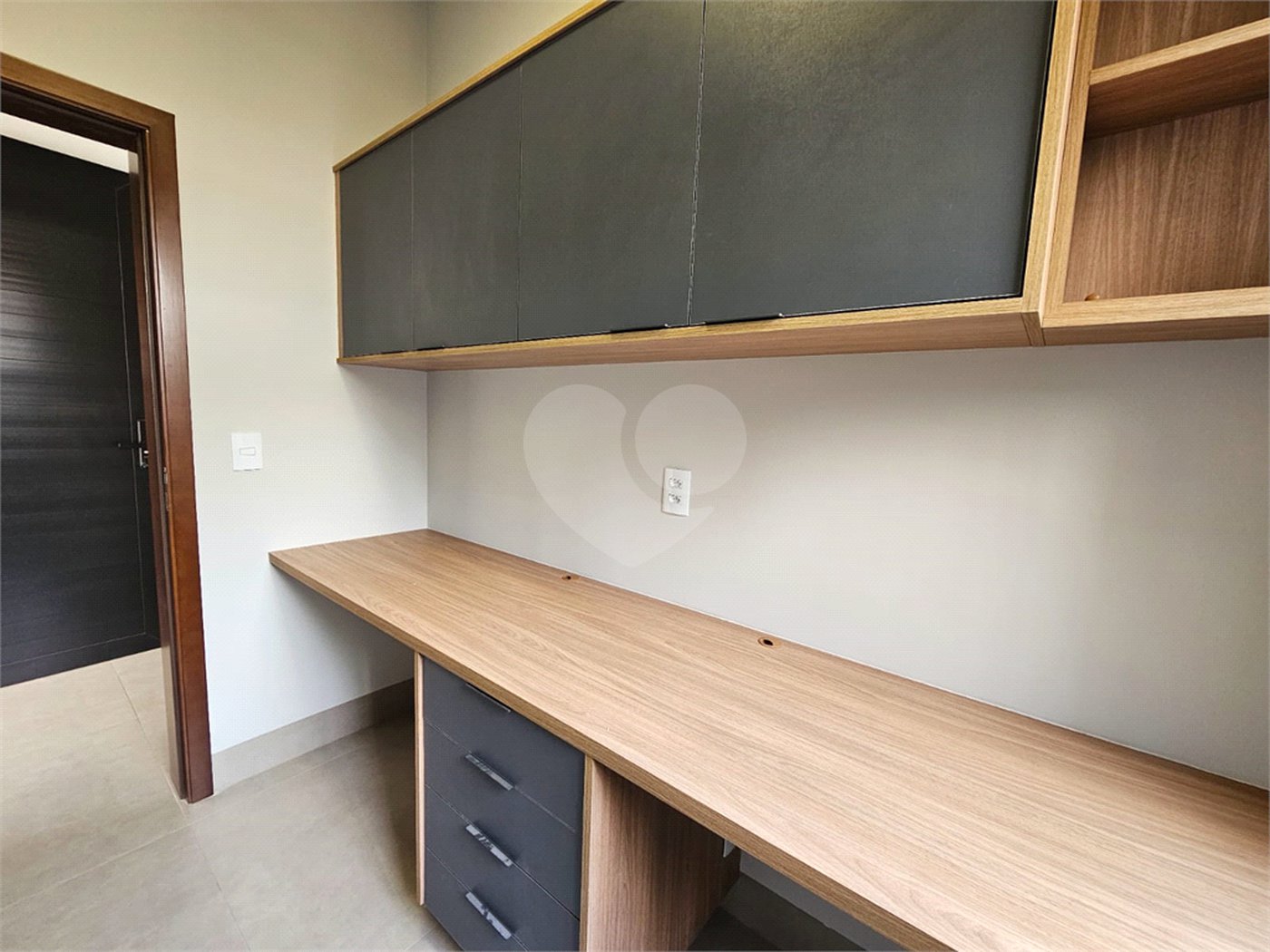 Casa à venda com 4 suítes no condomínio Residencial Terras de Siena, Ribeirão Preto - SP