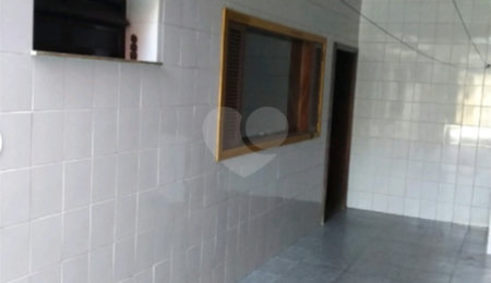 Sobrado à venda com 3 quartos, sendo 1 suíte,  em Parque Edu Chaves, São Paulo, SP