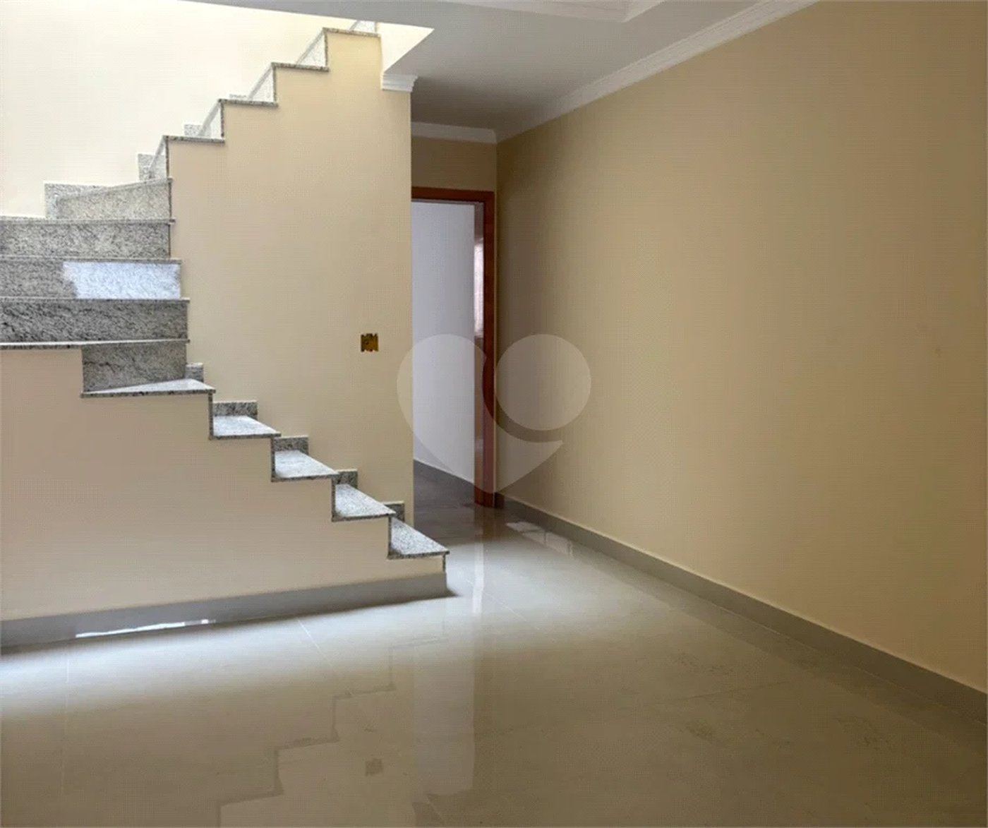 Sobrado à venda com 3 quartos, sendo 1 suíte, em Vila Nova Cachoeirinha, São Paulo, SP