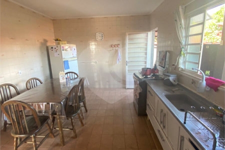 Casa à venda com 2 quartos, sendo 1 suíte, em Jardim Alvinópolis, Atibaia, SP