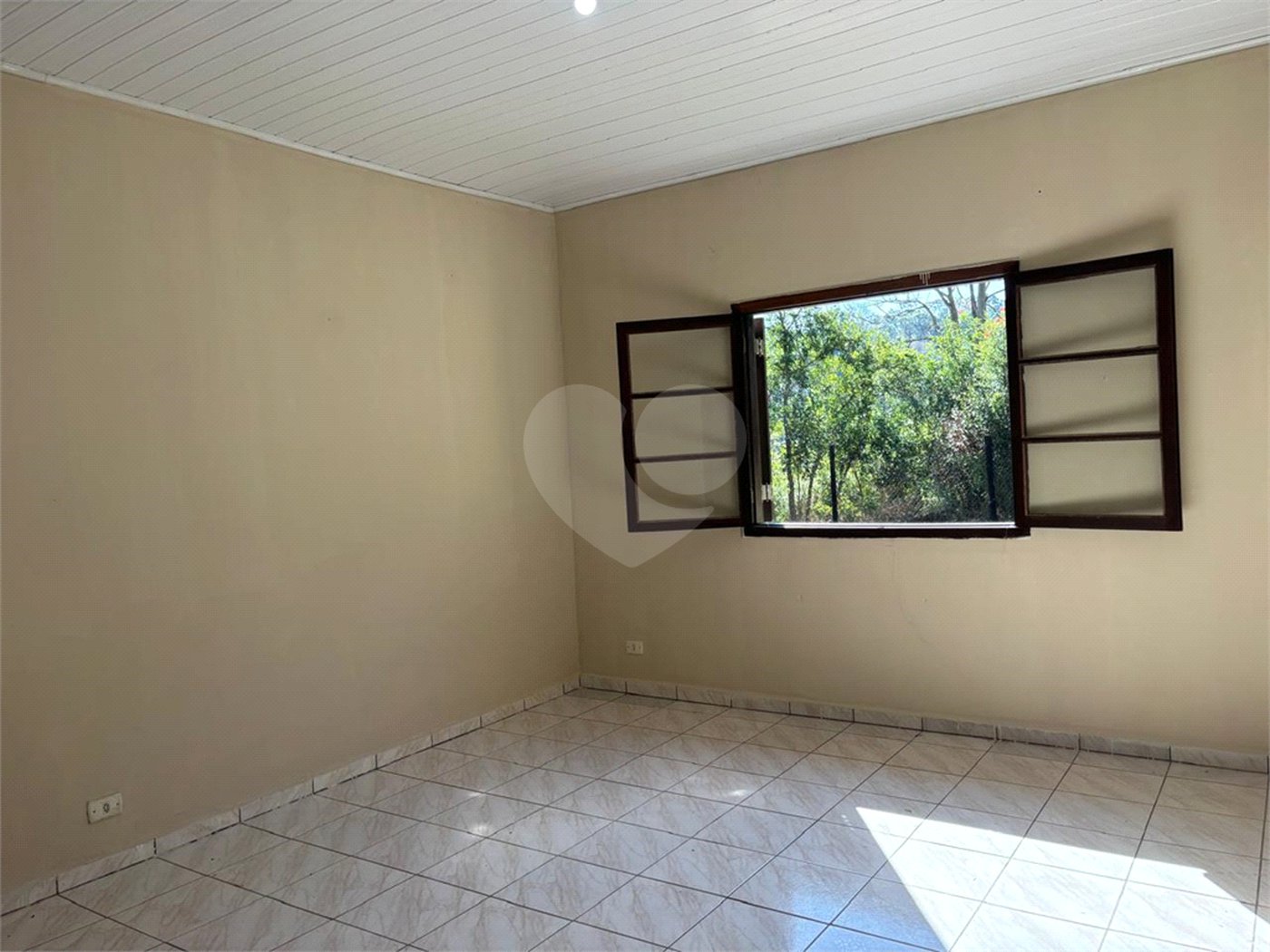 Sítio à venda com 3 suítes, em Jardim Guaçu, São Roque, SP