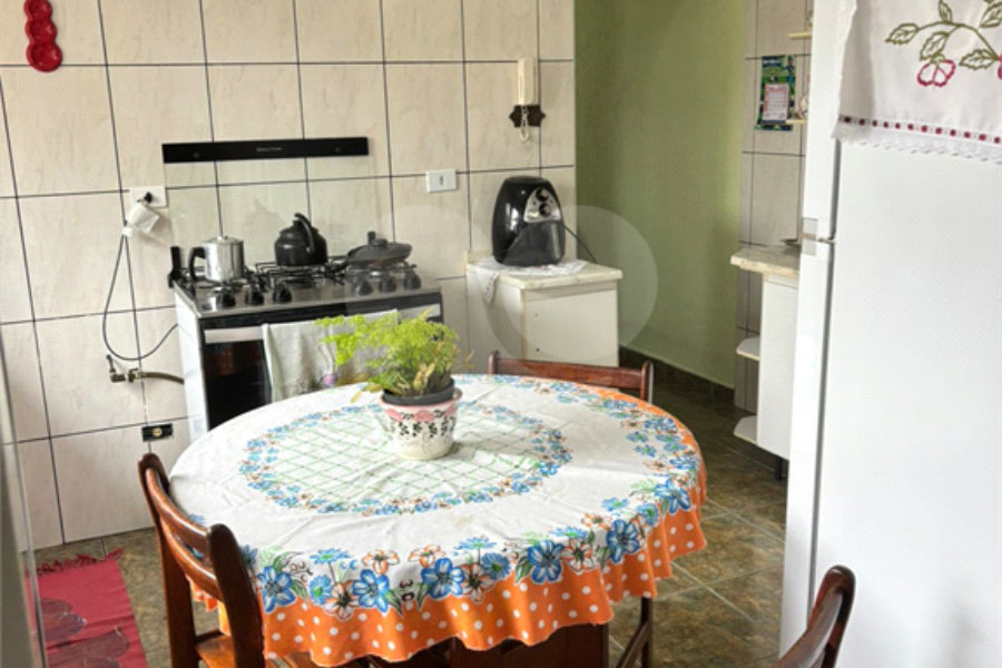 Sobrado à venda com 4 quartos em Tremembé, São Paulo, SP