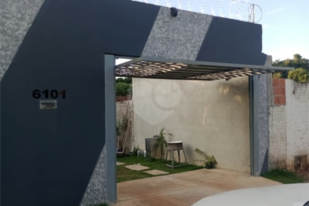 Chácara à venda com 5 quartos, sendo 1 suíte, em Jardim Marabá, Itapetininga, SP