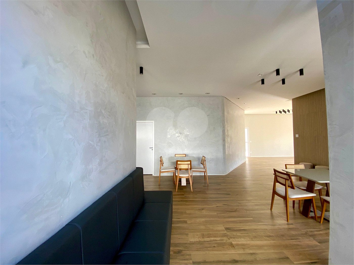Apartamento à venda com 2 quartos, sendo 1 suíte, em Vila Rosália, Guarulhos, SP