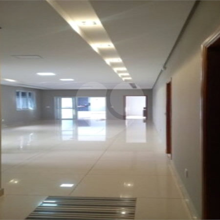 Casa à venda com 4 quartos, sendo 2 suítes, em Jardim Antártica, Ribeirão Preto, SP