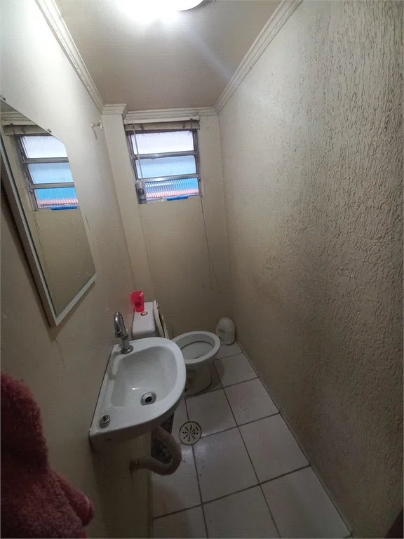 Sobrado à venda com 3 quartos, sendo 1 suíte,  em Jardim Helga, São Paulo, SP